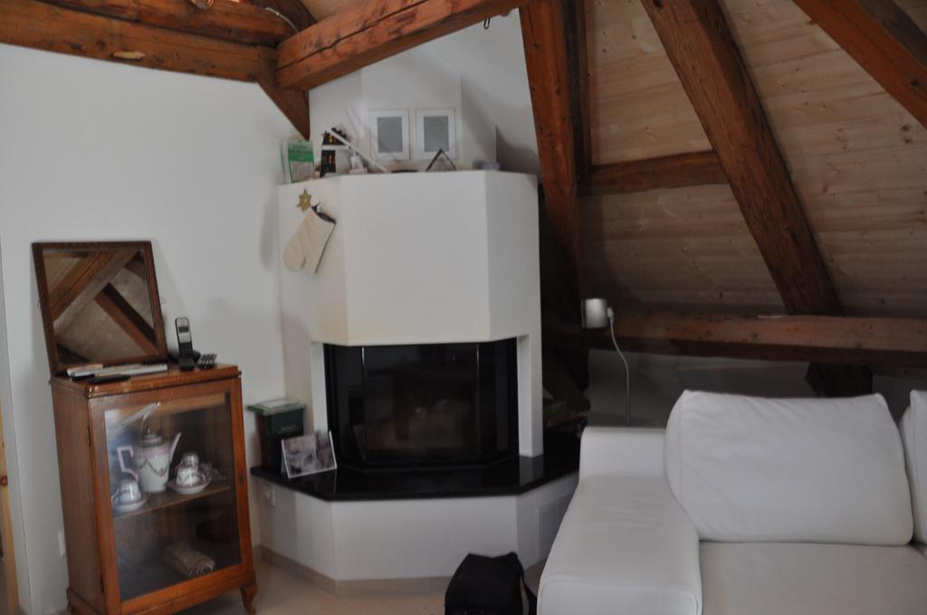 Attika Wohnung 7546 Ardez 部屋 写真